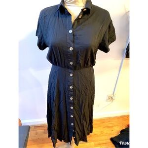 H&M short sleeve long black dress with buttons, S8